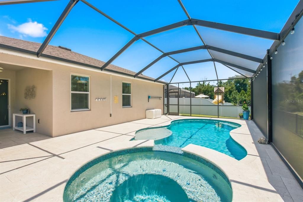 En Venta: $669,000 (5 camas, 3 baños, 2269 Pies cuadrados)