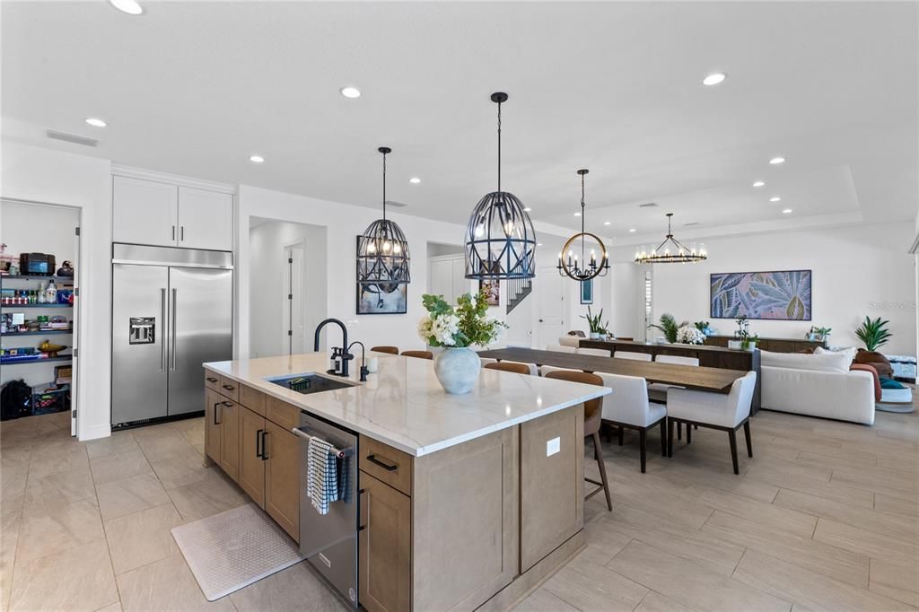 En Venta: $2,725,000 (6 camas, 5 baños, 4960 Pies cuadrados)