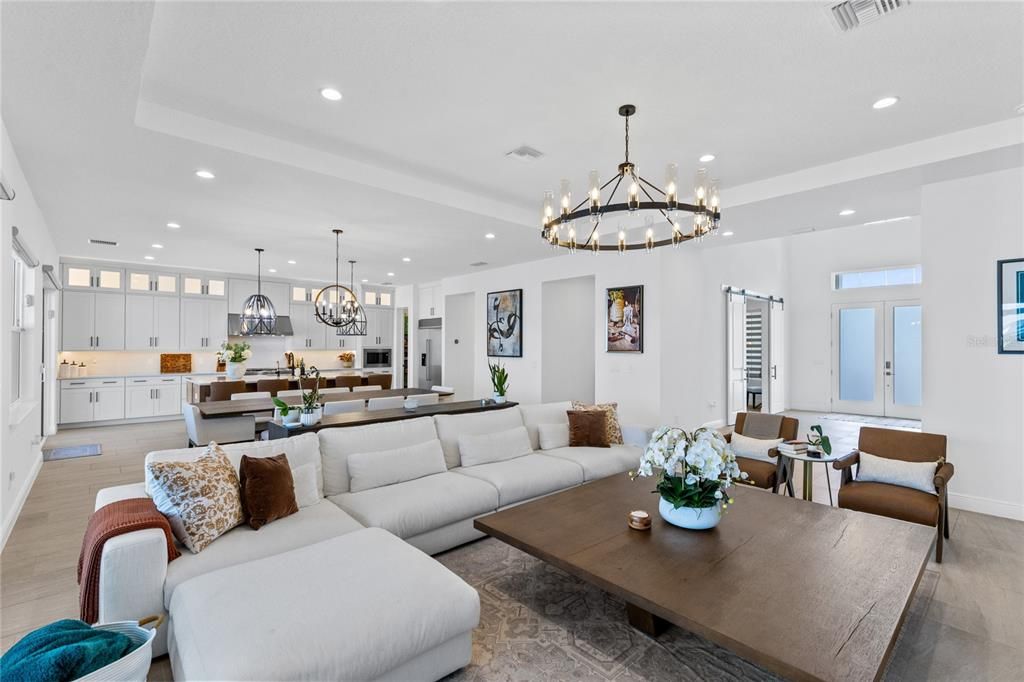 En Venta: $2,725,000 (6 camas, 5 baños, 4960 Pies cuadrados)