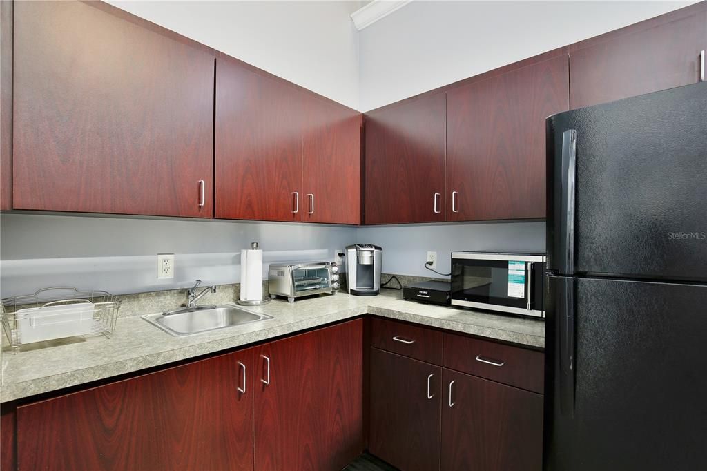 For Sale: $1,150,000 (0 beds, 0 baths, 4265 Square Feet)