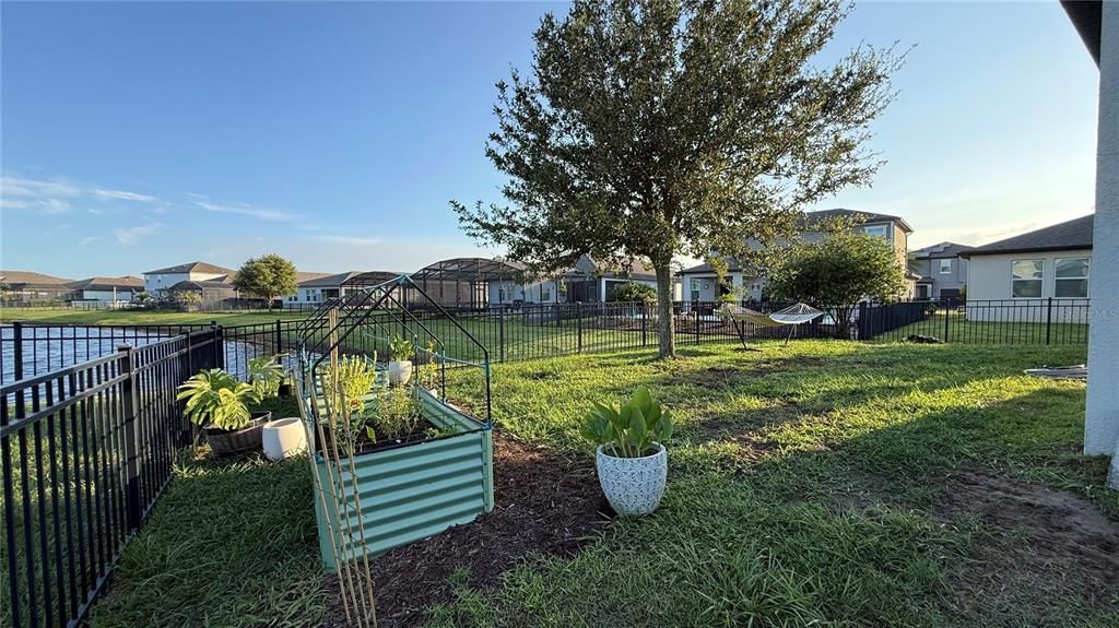 На продажу: $365,000 (4 спален, 2 ванн, 1616 Квадратных фут)