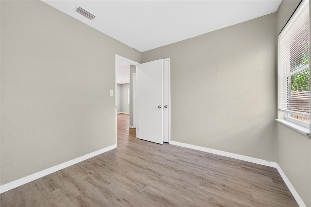 В аренду: $2,200 (3 спален, 1 ванн, 832 Квадратных фут)