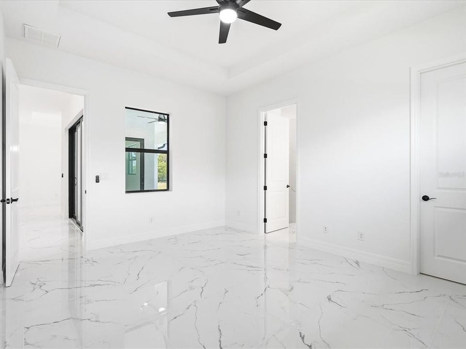 На продажу: $489,000 (3 спален, 2 ванн, 1642 Квадратных фут)