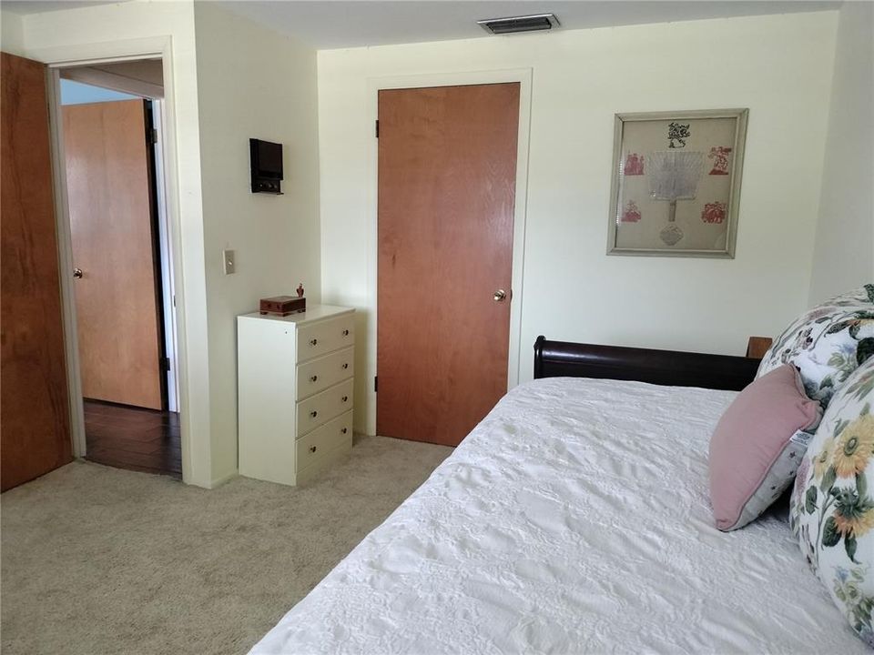 En Venta: $339,900 (3 camas, 2 baños, 1430 Pies cuadrados)