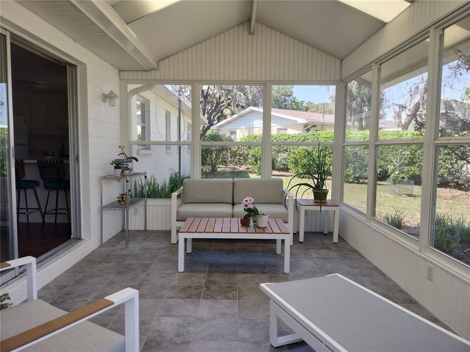 En Venta: $339,900 (3 camas, 2 baños, 1430 Pies cuadrados)