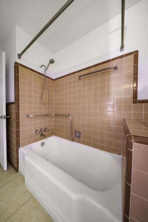 На продажу: $389,000 (3 спален, 2 ванн, 1374 Квадратных фут)
