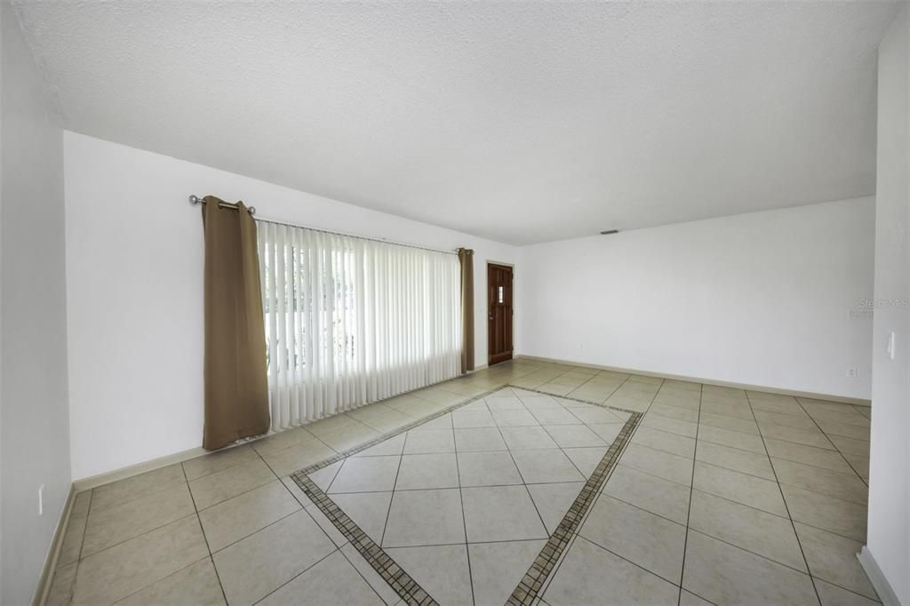 На продажу: $389,000 (3 спален, 2 ванн, 1374 Квадратных фут)