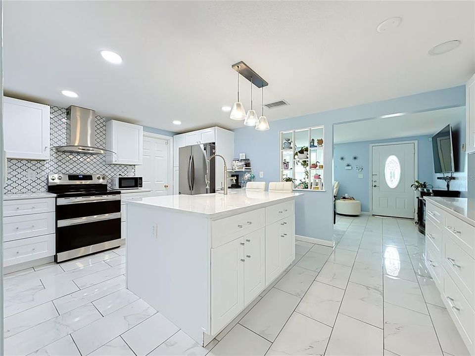 : $275,000 (3 camas, 2 baños, 1336 Pies cuadrados)