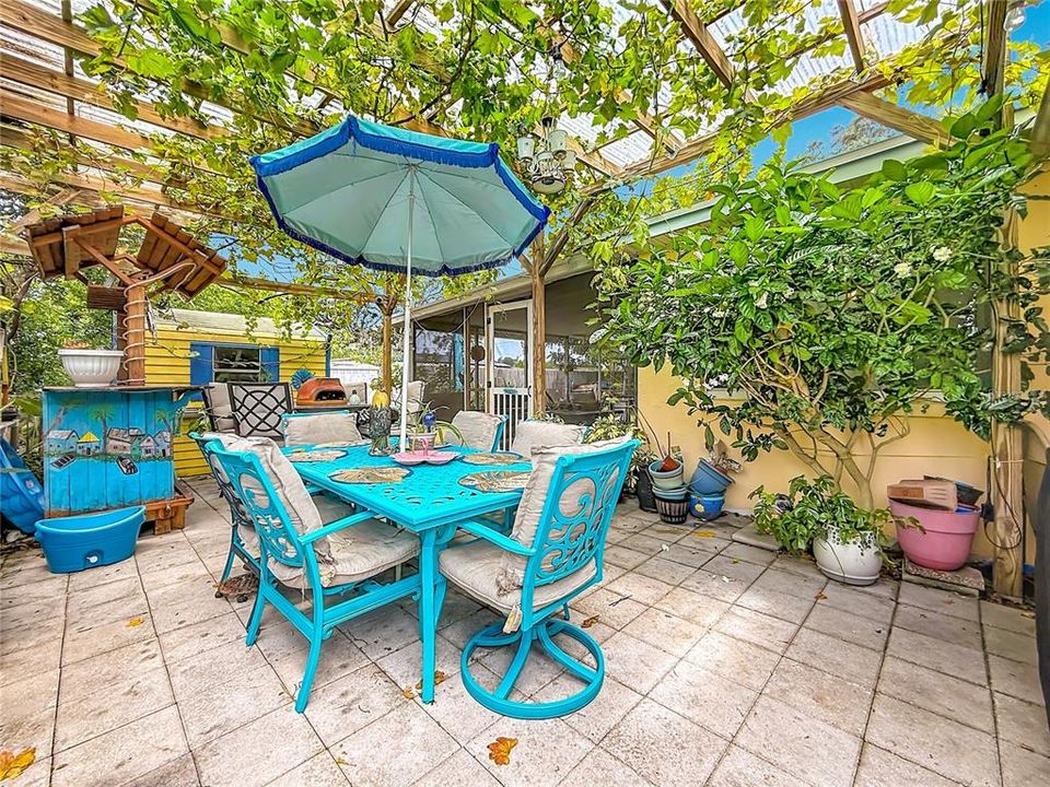 : $275,000 (3 camas, 2 baños, 1336 Pies cuadrados)