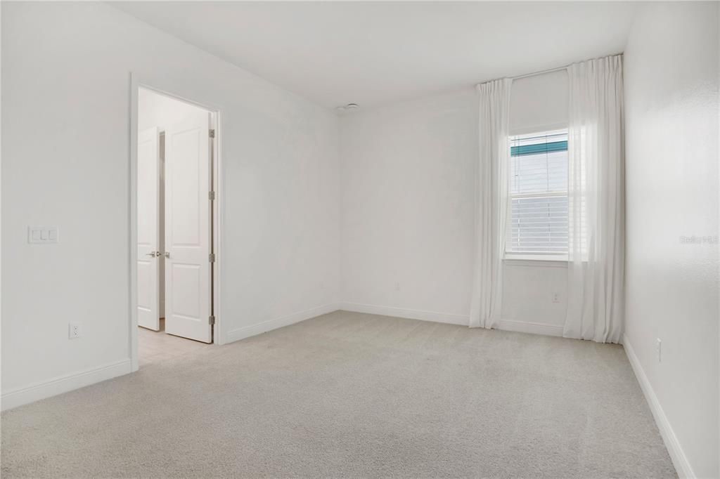 En Renta: $4,700 (4 camas, 3 baños, 2897 Pies cuadrados)