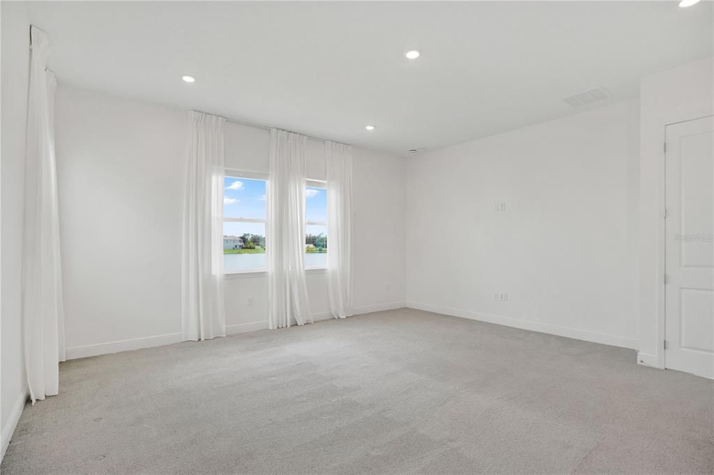 En Renta: $4,700 (4 camas, 3 baños, 2897 Pies cuadrados)