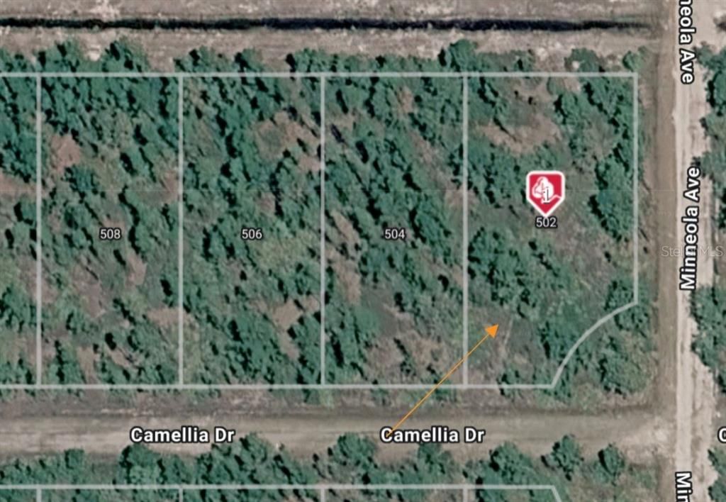 En Venta: $17,900 (0.55 acres)
