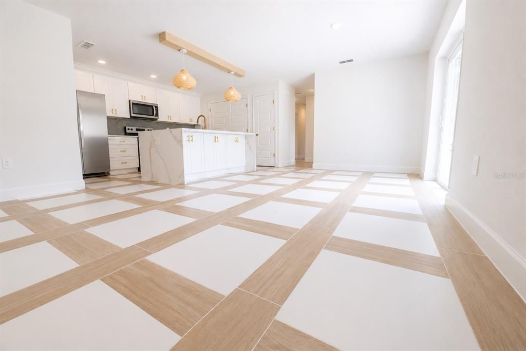 En Venta: $369,900 (3 camas, 2 baños, 1484 Pies cuadrados)