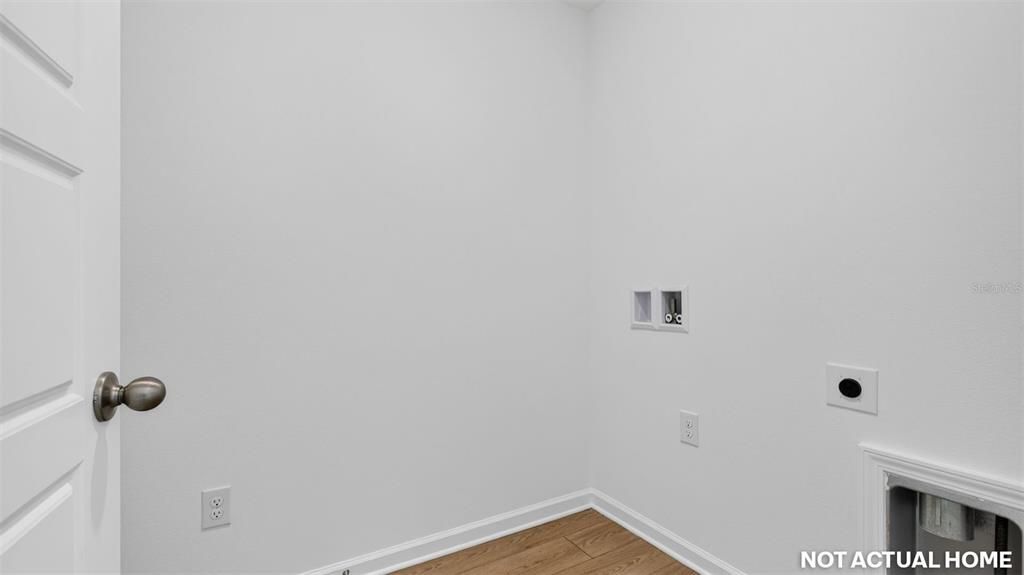 En Venta: $287,350 (3 camas, 2 baños, 1245 Pies cuadrados)