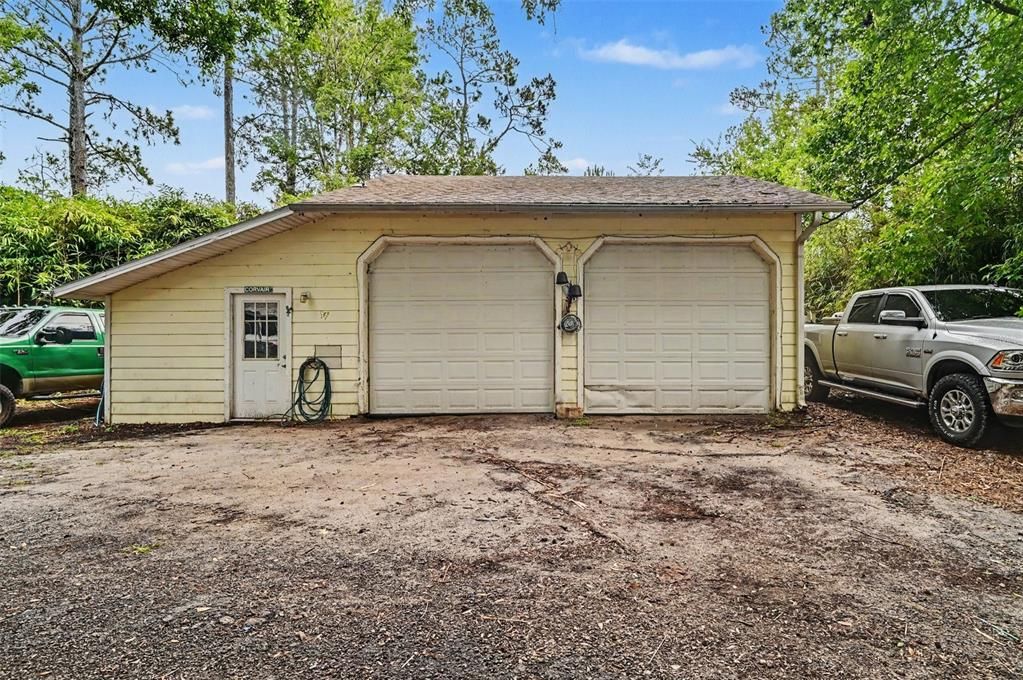 For Sale: $479,000 (3 beds, 2 baths, 1404 Square Feet)