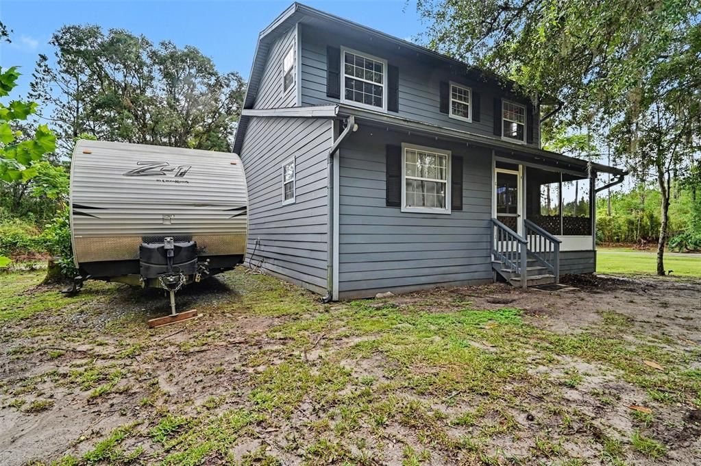 For Sale: $479,000 (3 beds, 2 baths, 1404 Square Feet)