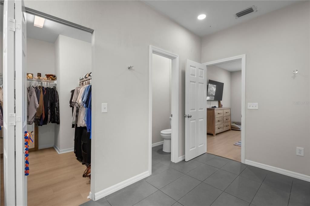 For Sale: $639,900 (4 beds, 3 baths, 2263 Square Feet)