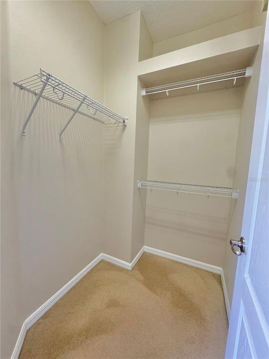 En Venta: $309,900 (3 camas, 2 baños, 1823 Pies cuadrados)