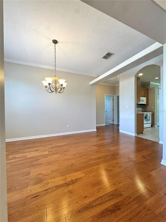 En Venta: $309,900 (3 camas, 2 baños, 1823 Pies cuadrados)