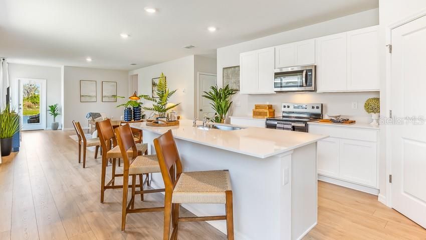 For Sale: $347,990 (4 beds, 2 baths, 1665 Square Feet)