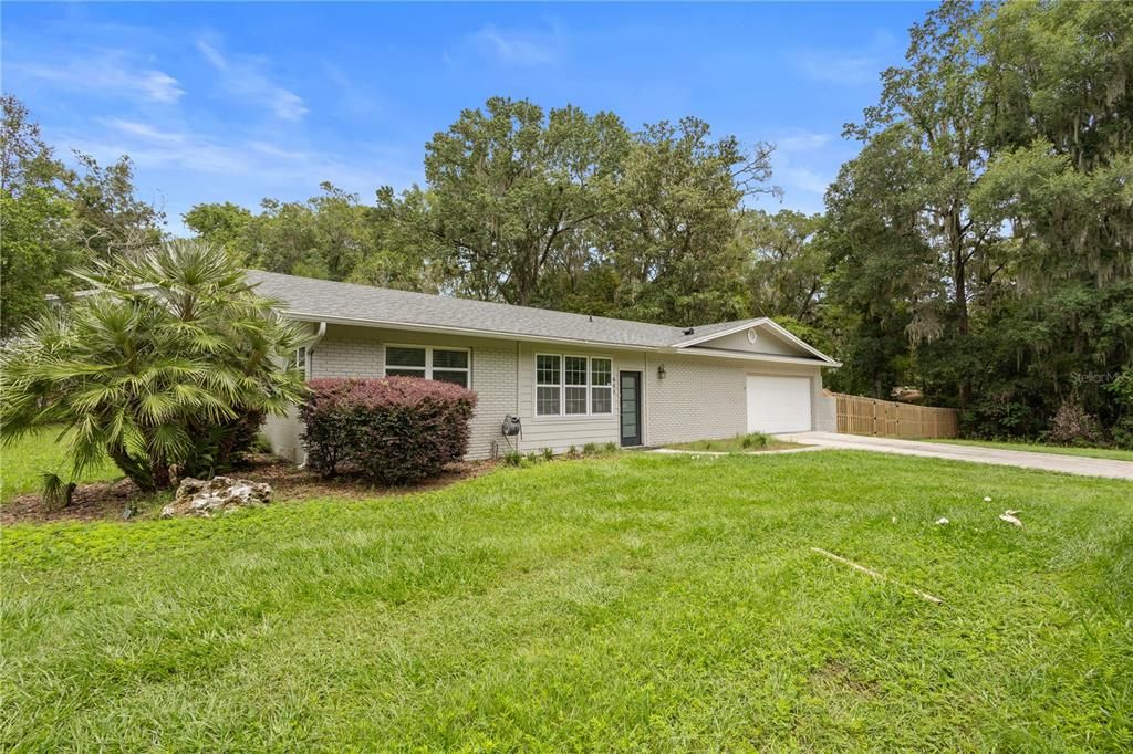 For Sale: $439,900 (4 beds, 2 baths, 1960 Square Feet)