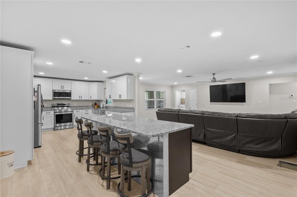 For Sale: $439,900 (4 beds, 2 baths, 1960 Square Feet)