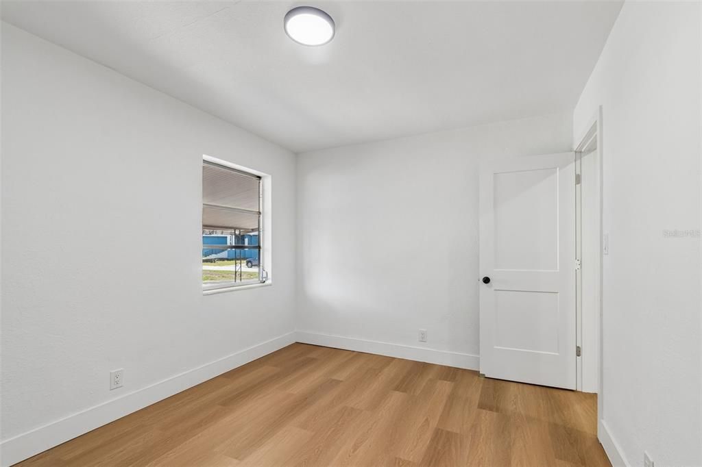 For Sale: $460,000 (3 beds, 2 baths, 896 Square Feet)