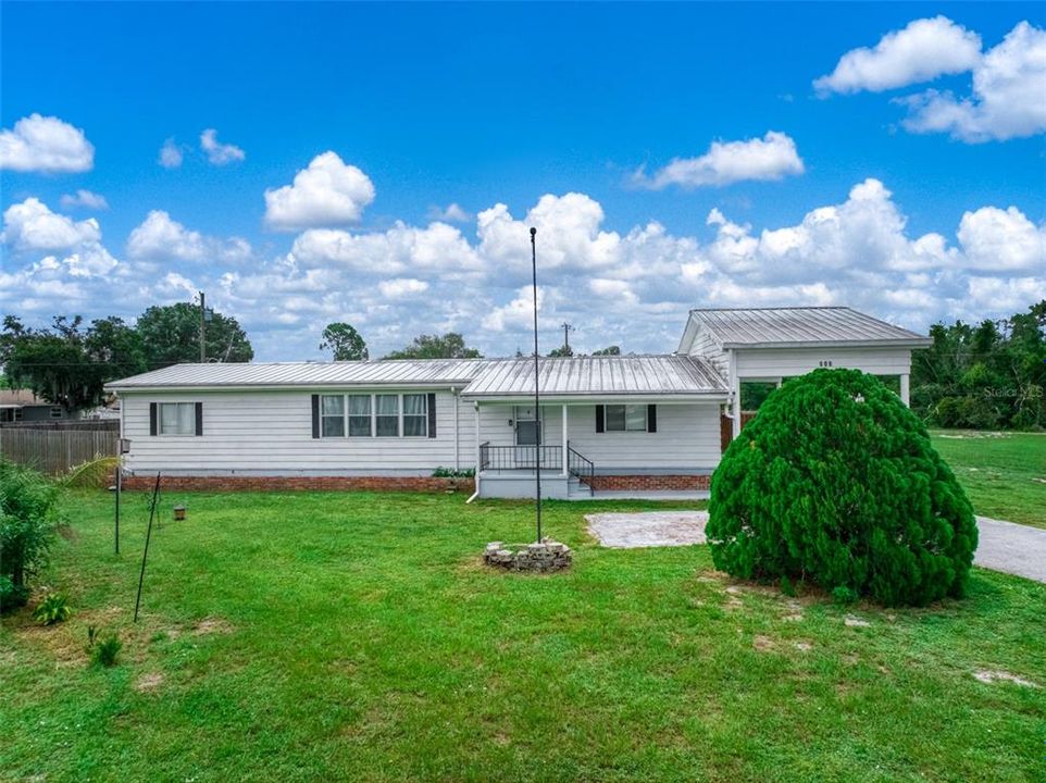 For Sale: $209,900 (3 beds, 2 baths, 1440 Square Feet)