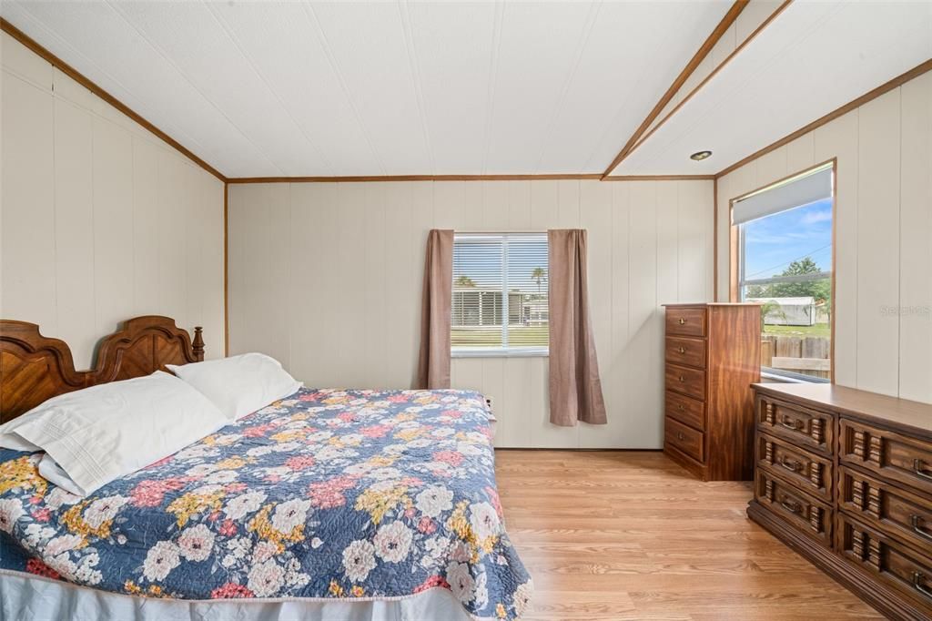 For Sale: $209,900 (3 beds, 2 baths, 1440 Square Feet)
