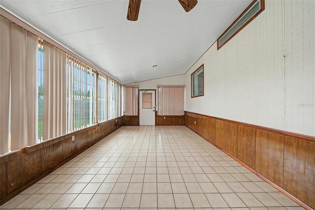 For Sale: $209,900 (3 beds, 2 baths, 1440 Square Feet)