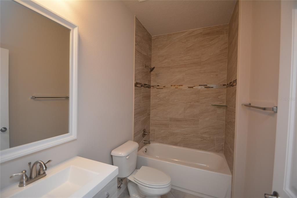For Rent: $2,000 (4 beds, 2 baths, 1545 Square Feet)