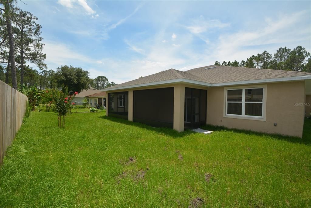 For Rent: $2,000 (4 beds, 2 baths, 1545 Square Feet)