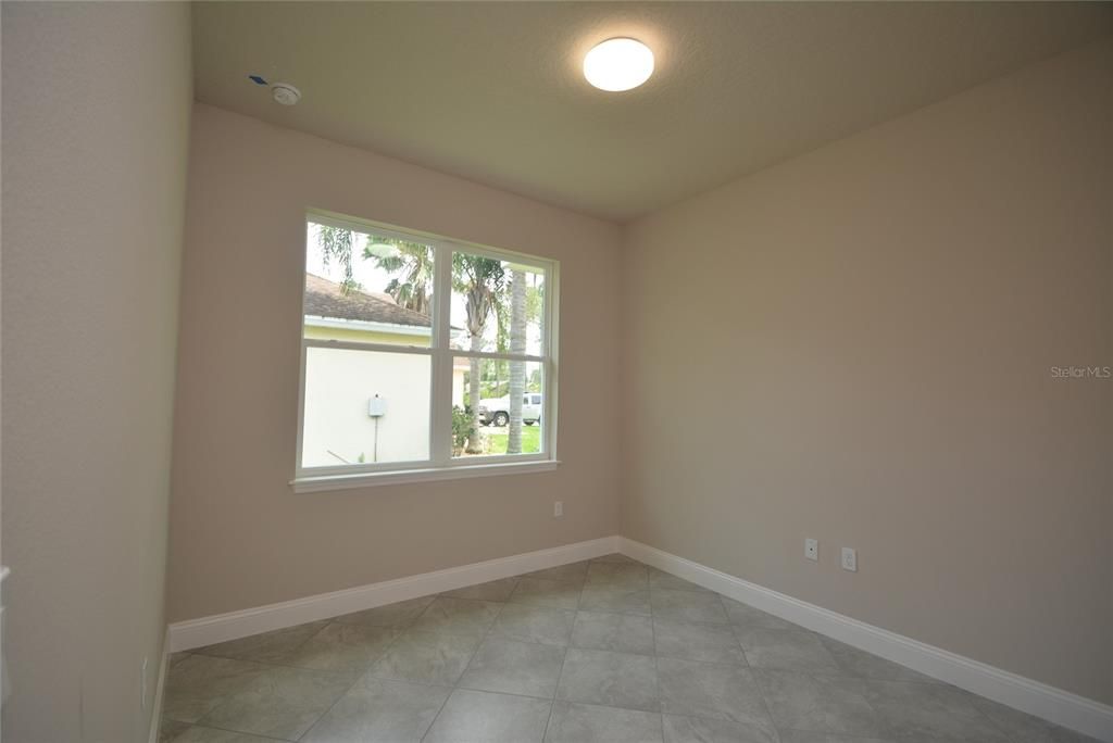For Rent: $2,000 (4 beds, 2 baths, 1545 Square Feet)