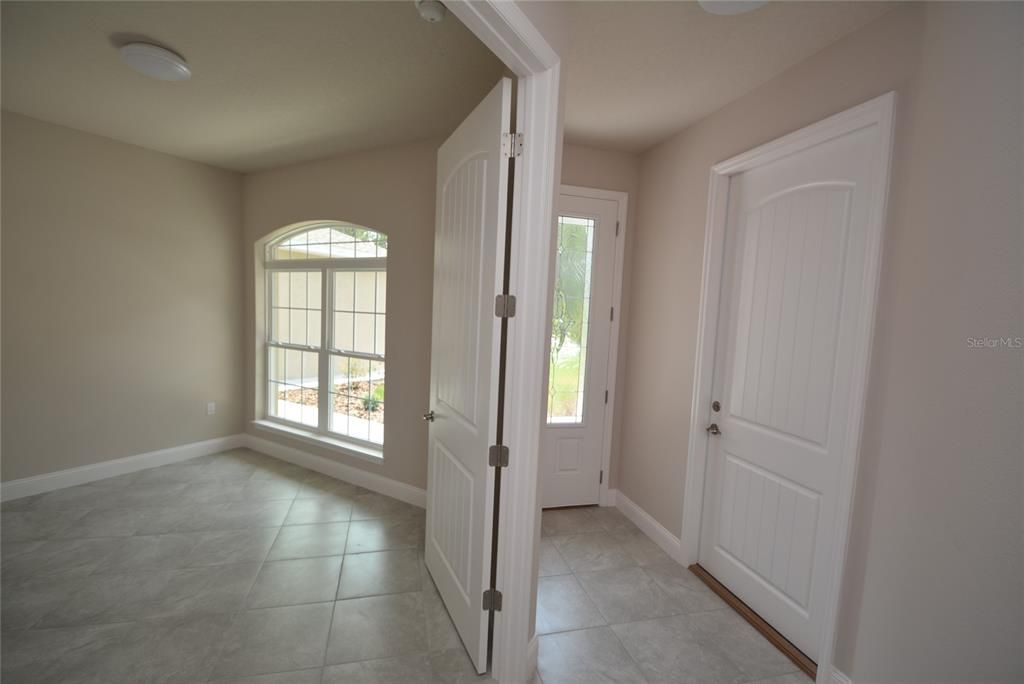 For Rent: $2,000 (4 beds, 2 baths, 1545 Square Feet)