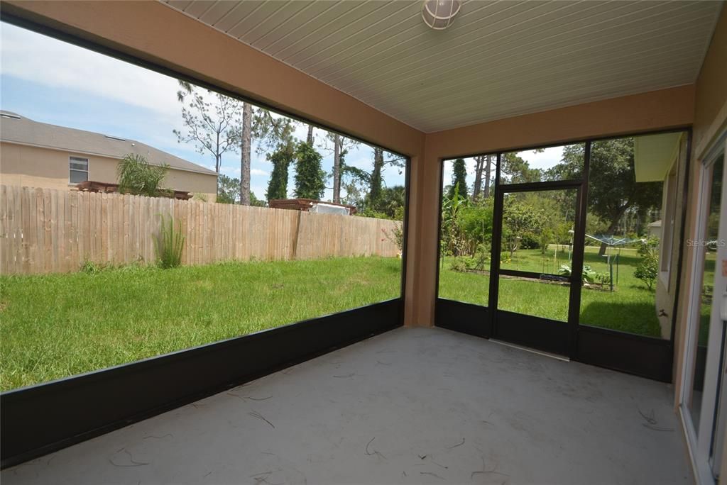 For Rent: $2,000 (4 beds, 2 baths, 1545 Square Feet)