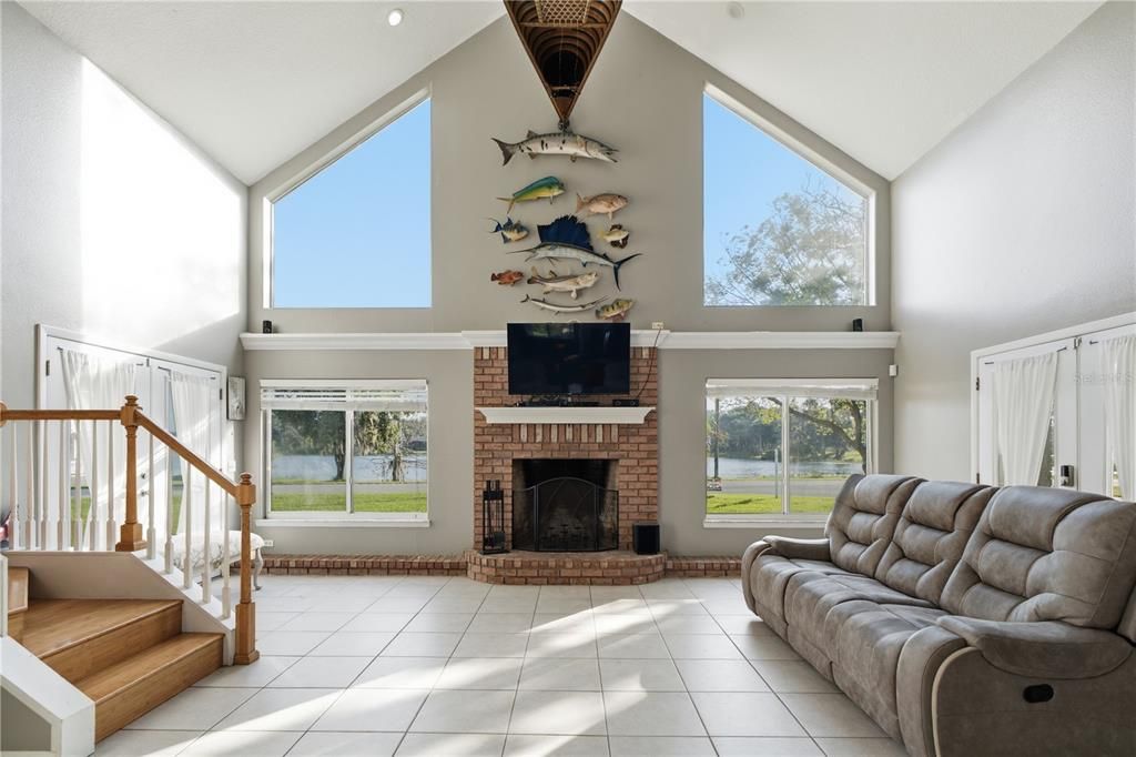 En Venta: $845,000 (5 camas, 3 baños, 3566 Pies cuadrados)