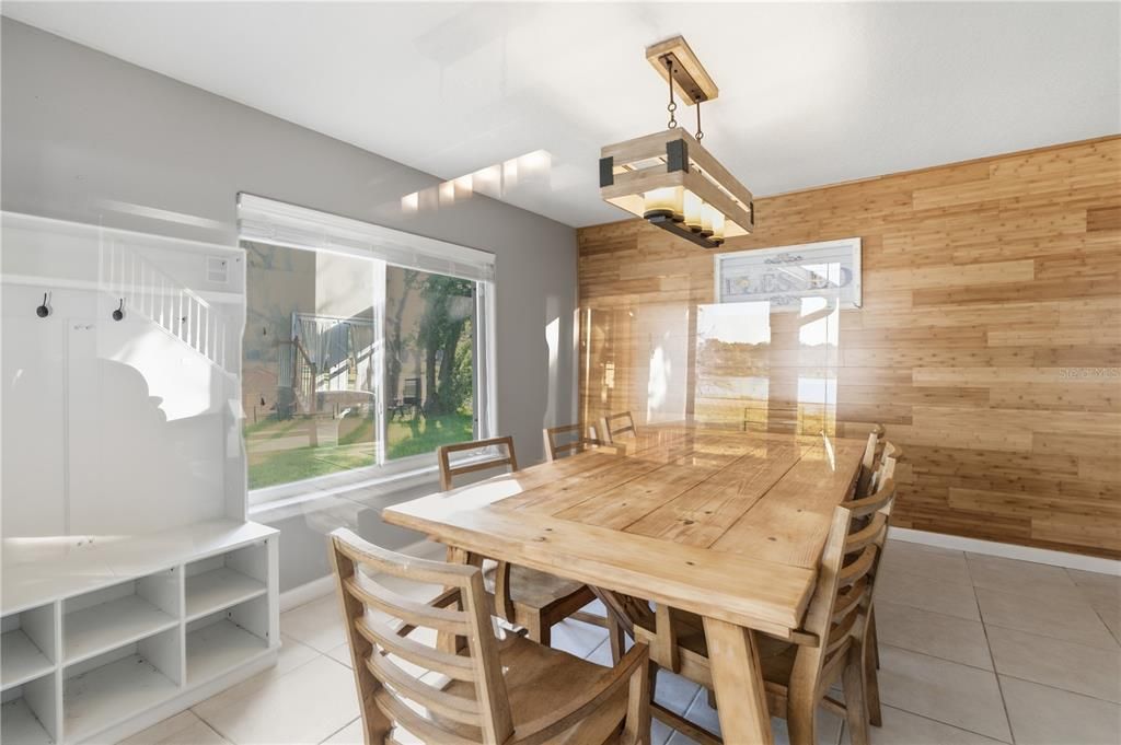 En Venta: $845,000 (5 camas, 3 baños, 3566 Pies cuadrados)