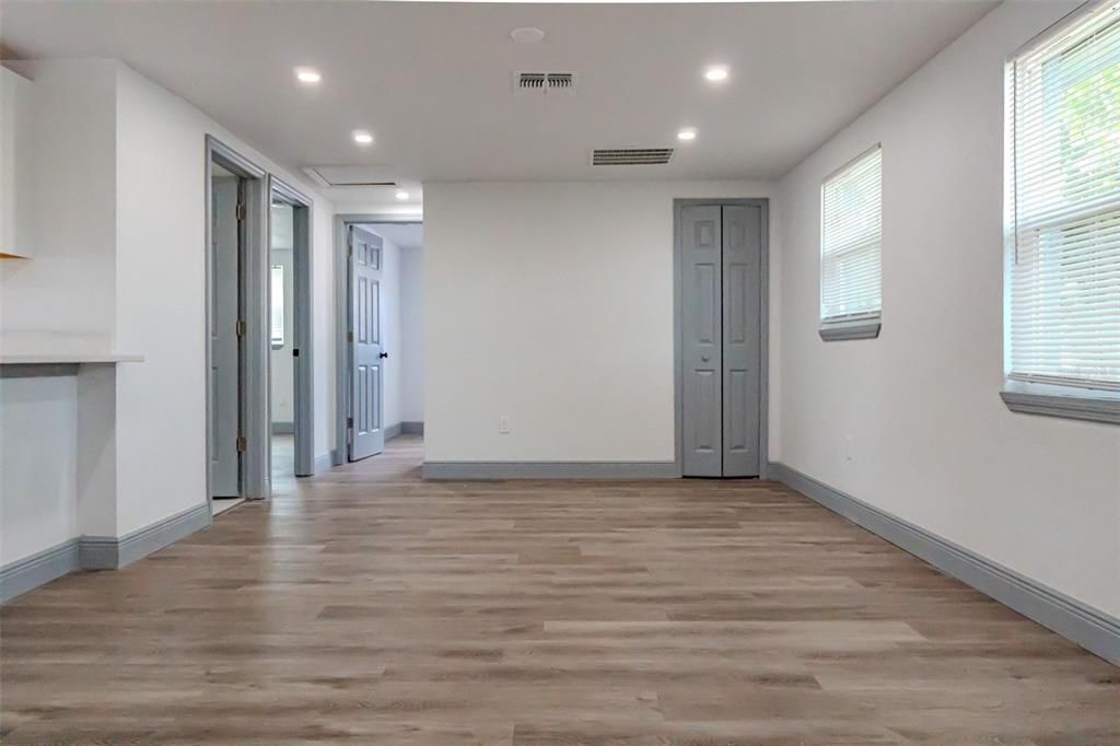 В аренду: $1,650 (3 спален, 2 ванн, 986 Квадратных фут)