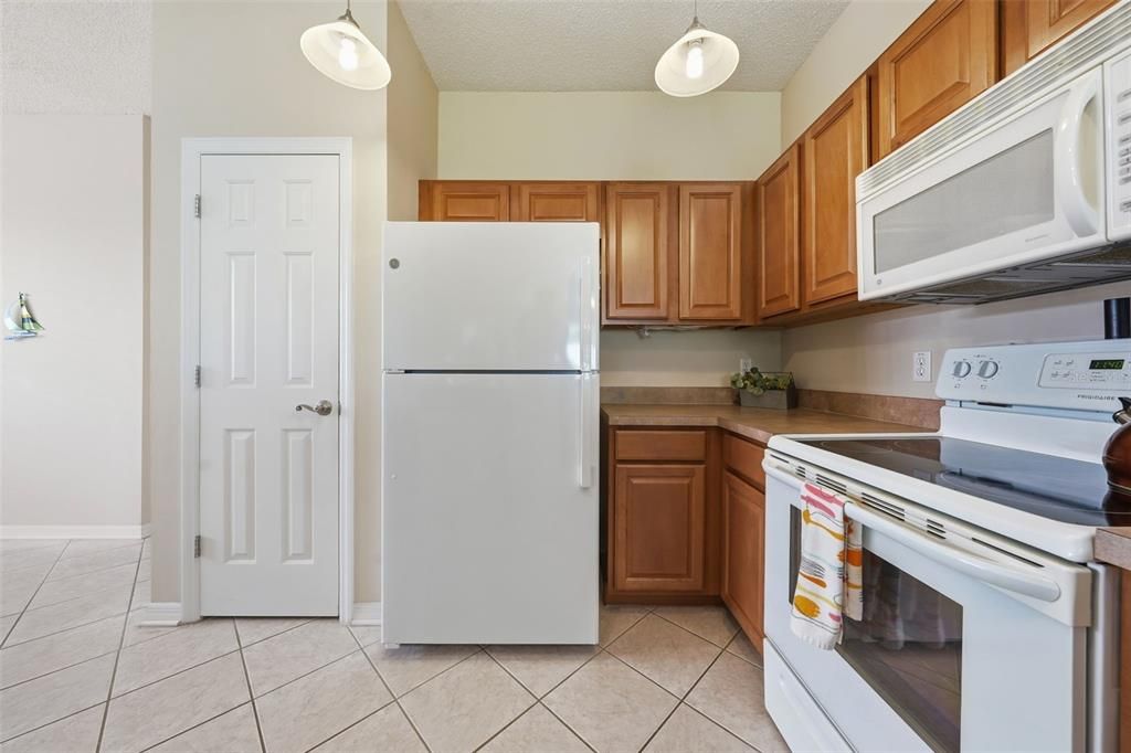 En Venta: $349,000 (3 camas, 2 baños, 1587 Pies cuadrados)