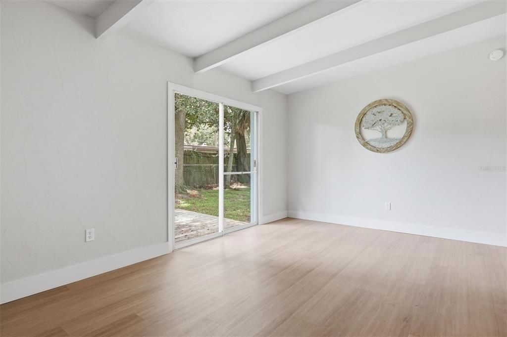 For Sale: $239,000 (4 beds, 2 baths, 1538 Square Feet)