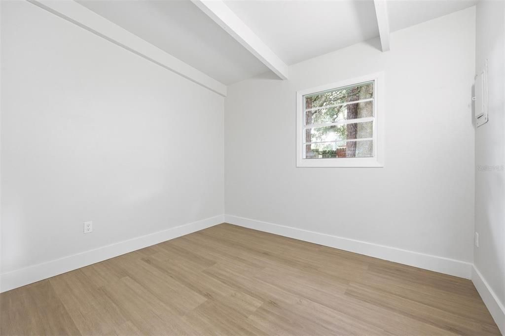 For Sale: $239,000 (4 beds, 2 baths, 1538 Square Feet)