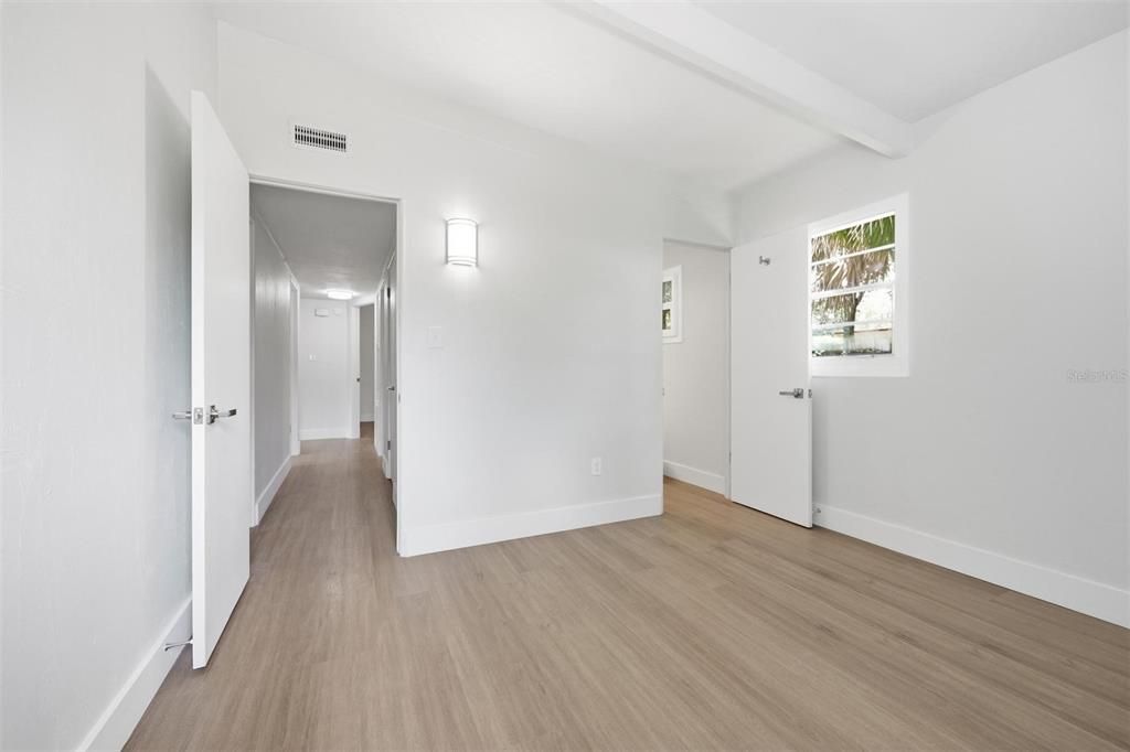 For Sale: $239,000 (4 beds, 2 baths, 1538 Square Feet)