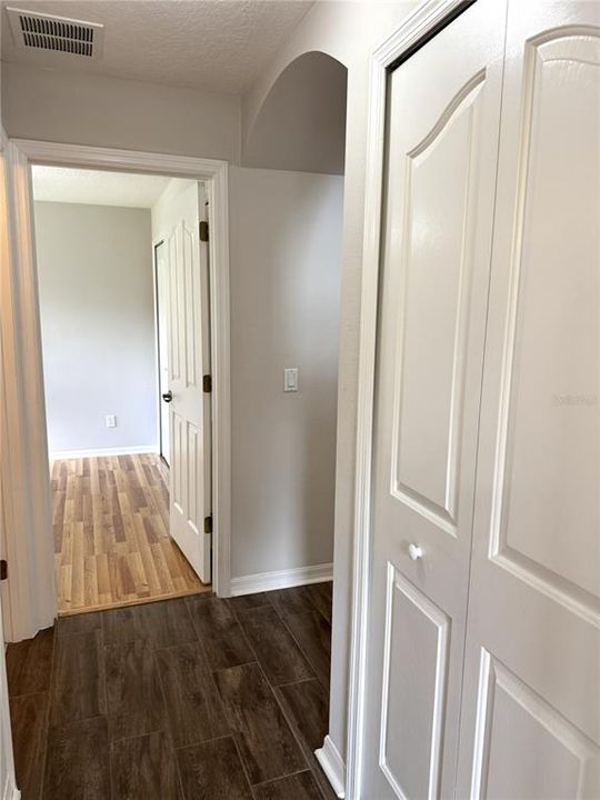 For Sale: $325,000 (3 beds, 2 baths, 1454 Square Feet)
