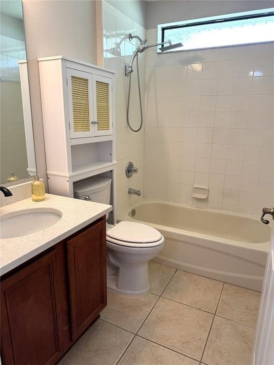 For Sale: $325,000 (3 beds, 2 baths, 1454 Square Feet)