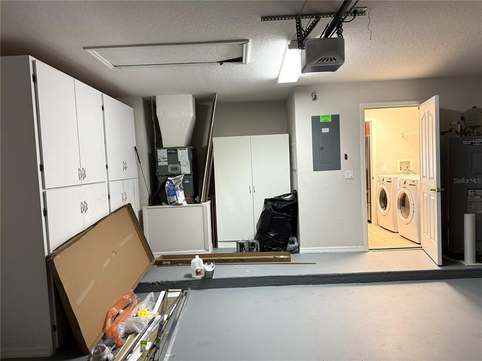 For Sale: $325,000 (3 beds, 2 baths, 1454 Square Feet)