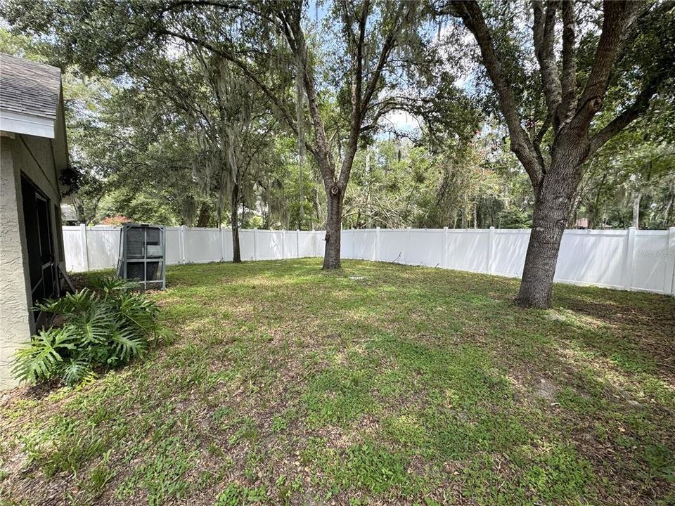 For Sale: $325,000 (3 beds, 2 baths, 1454 Square Feet)