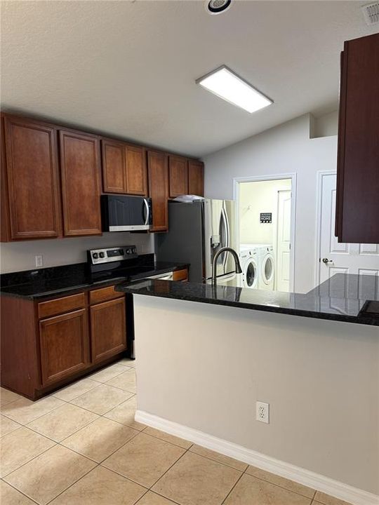 For Sale: $325,000 (3 beds, 2 baths, 1454 Square Feet)