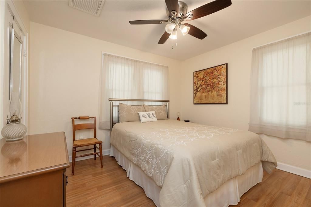 En Venta: $345,000 (3 camas, 2 baños, 1224 Pies cuadrados)