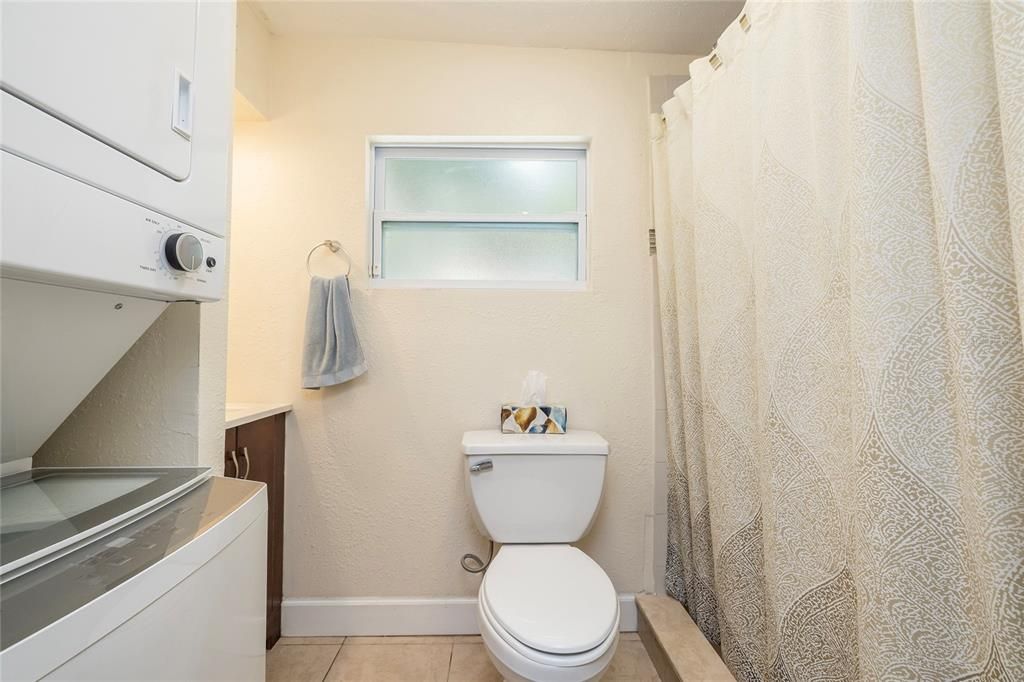 En Venta: $345,000 (3 camas, 2 baños, 1224 Pies cuadrados)