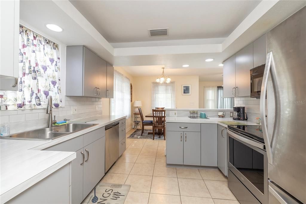 En Venta: $345,000 (3 camas, 2 baños, 1224 Pies cuadrados)